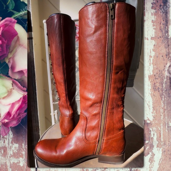 GORGEOUS FRYE COGNAC BUTTON BOOTS MELISSA PULL ON 7 LIKE NEW - Picture 3 of 14